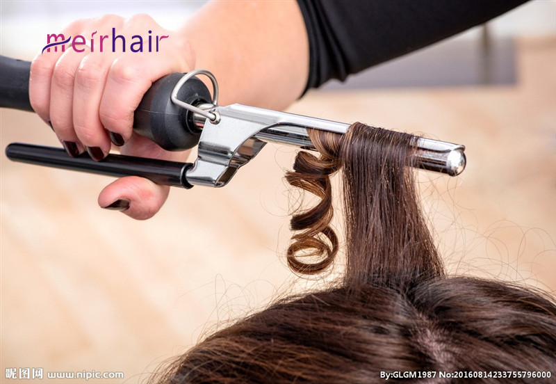 How to Avoid Curling Iron Creases in Hair